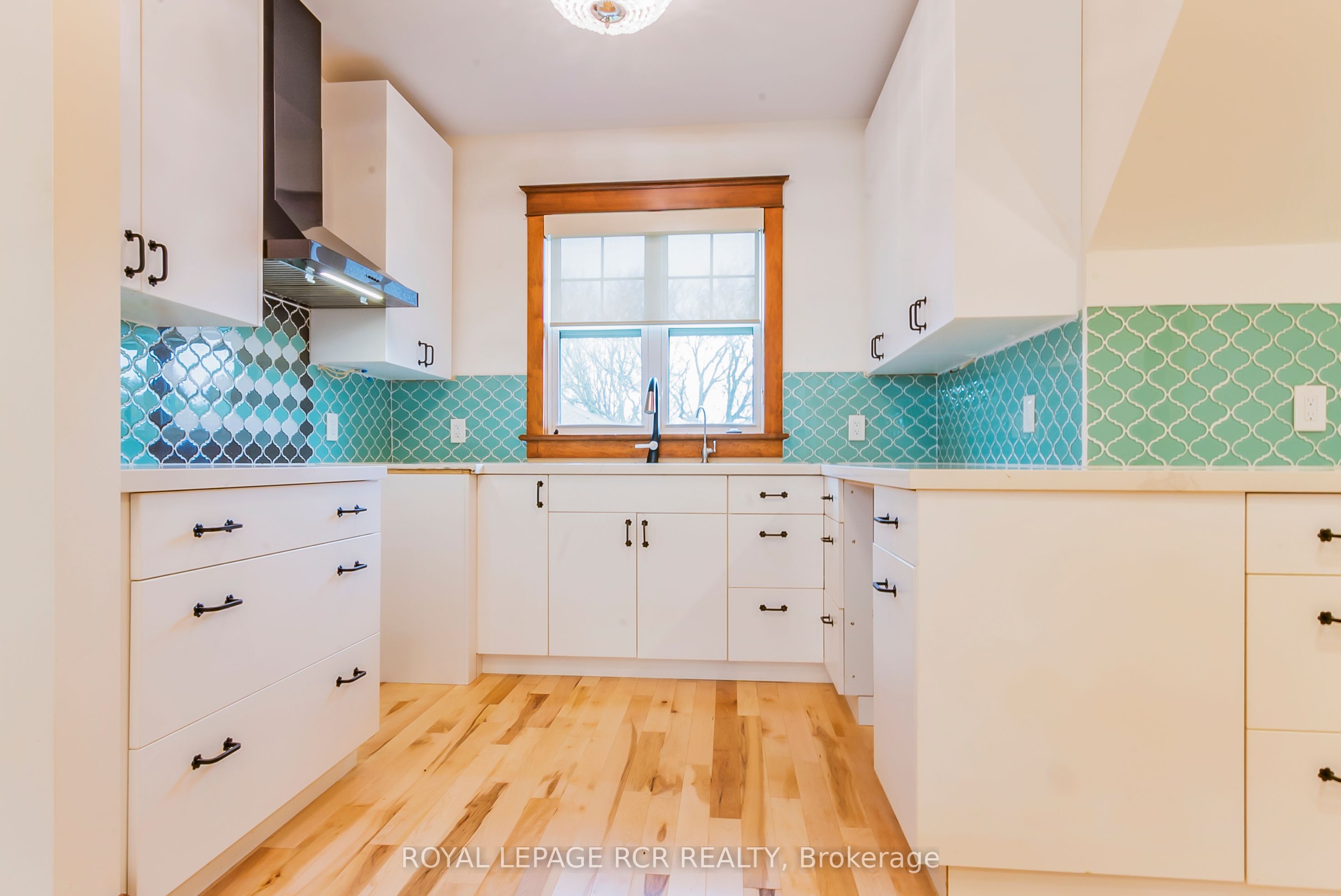 10 William Street Property Photo 13