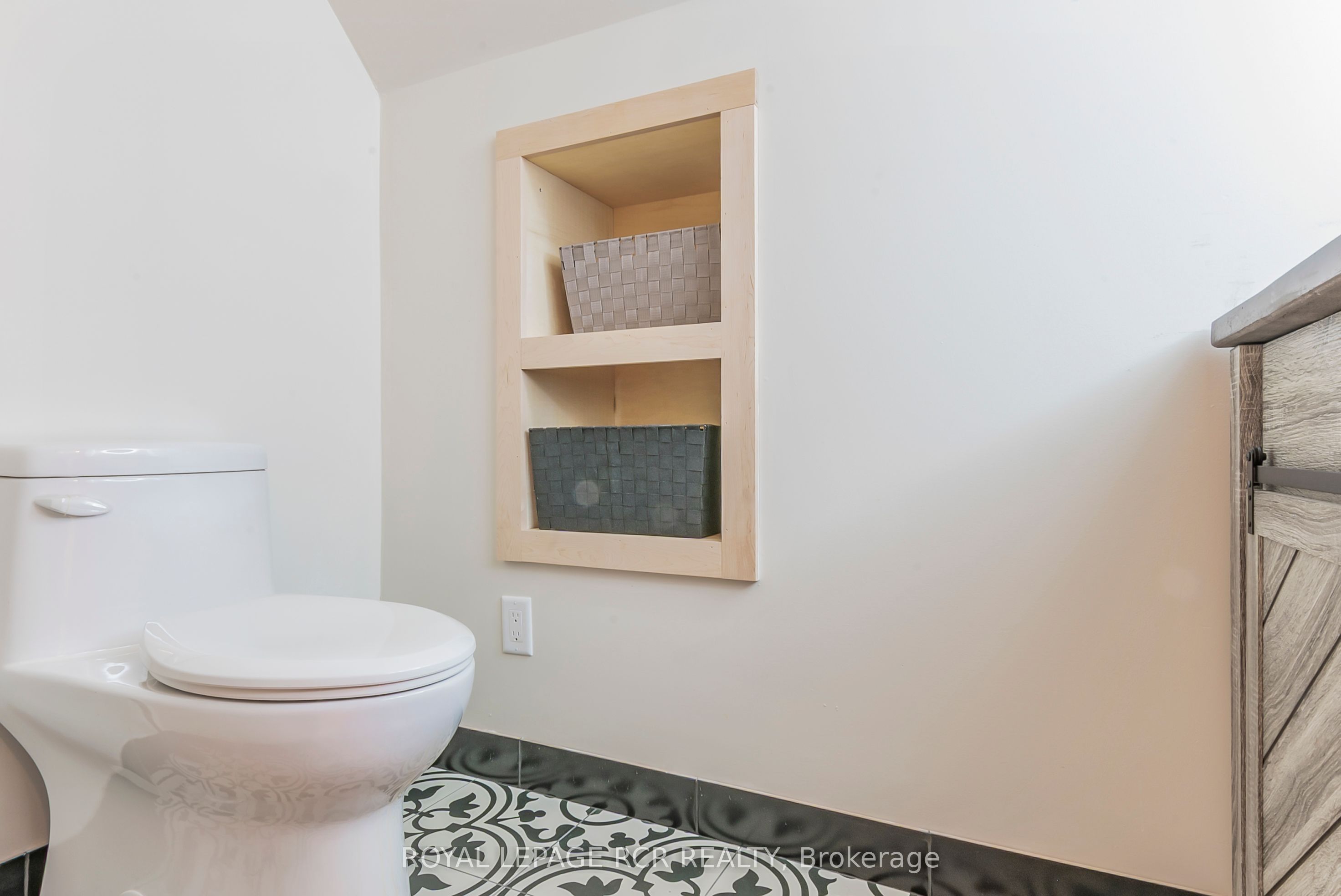 10 William Street Property Photo 17