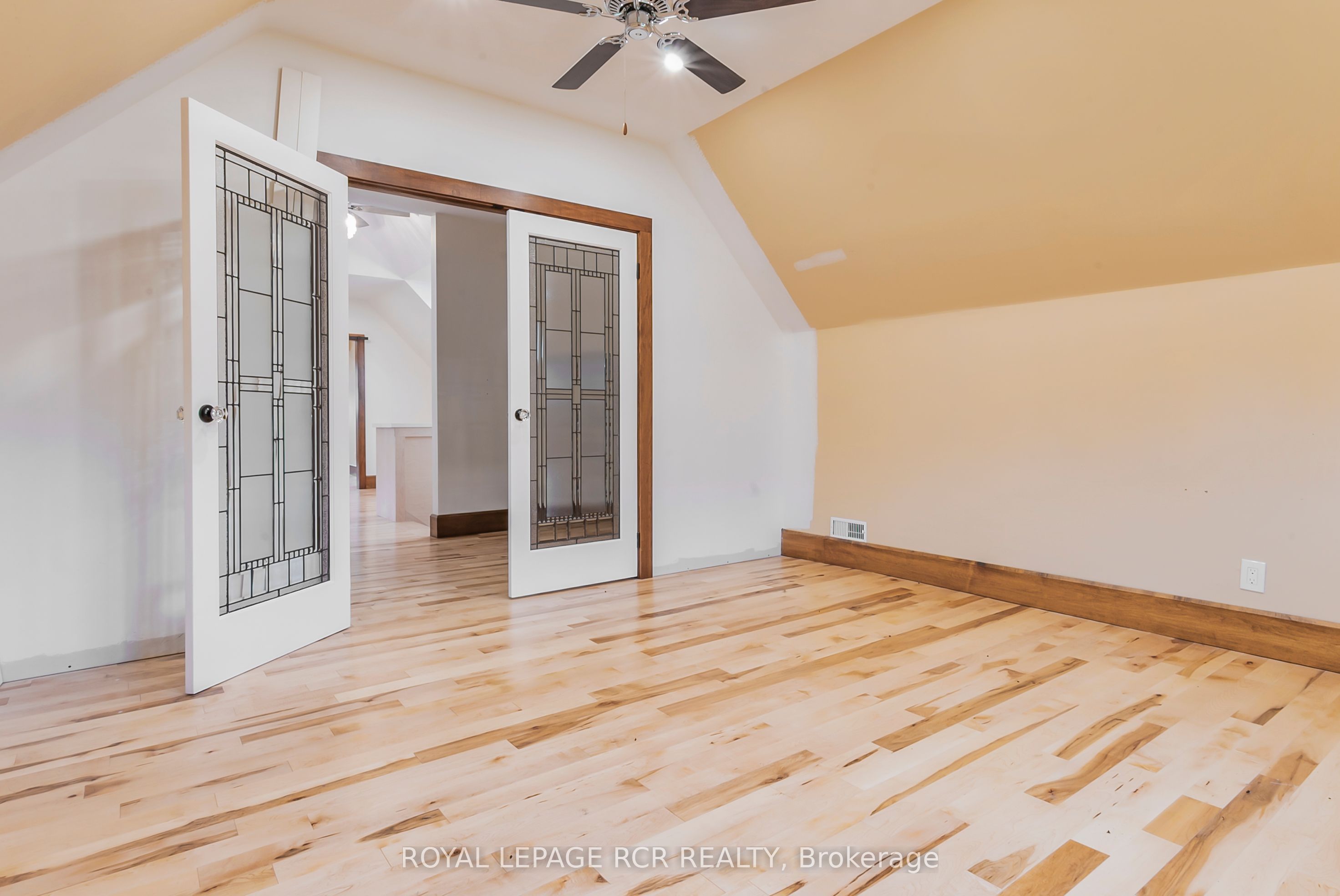 10 William Street Property Photo 19
