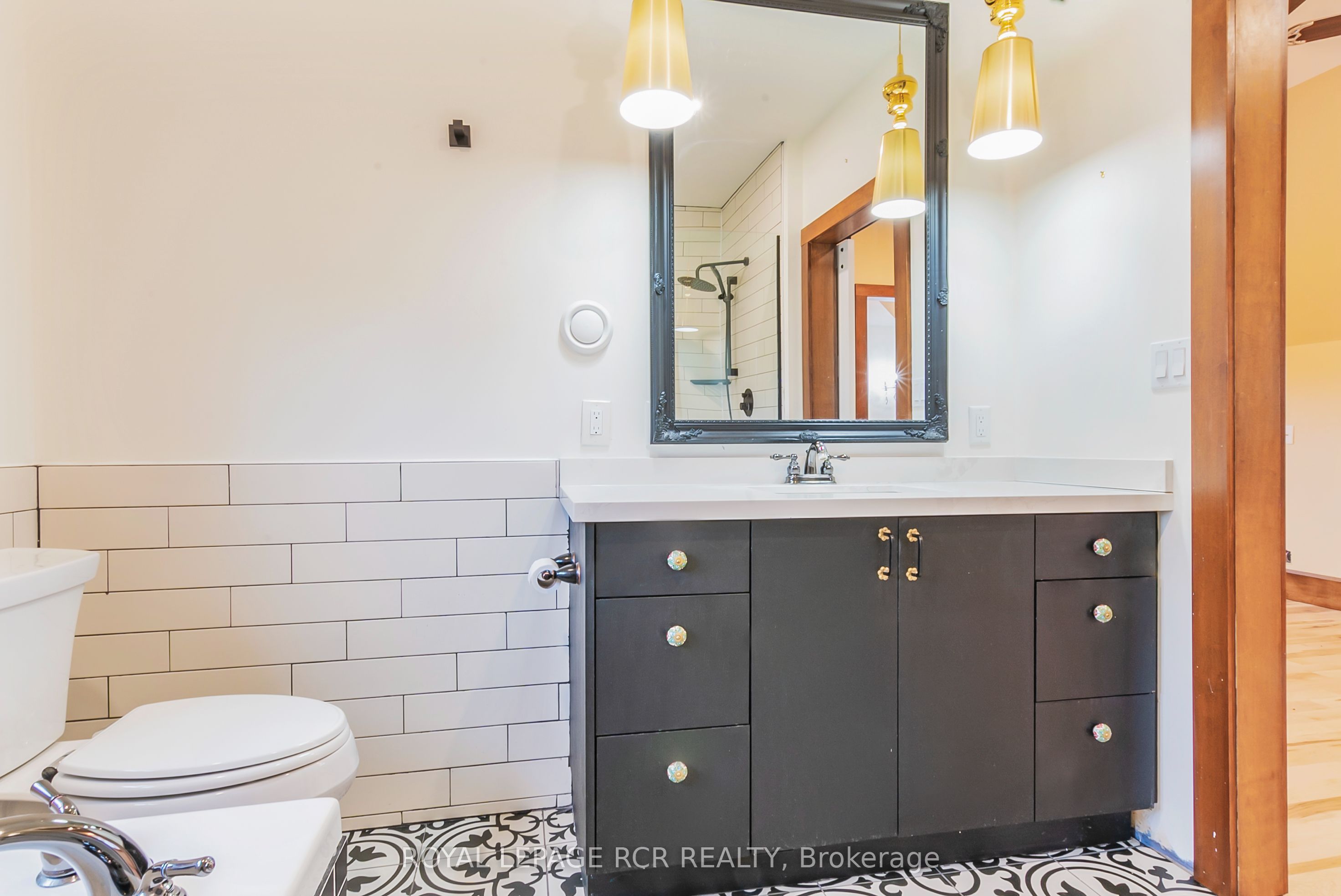 10 William Street Property Photo 23