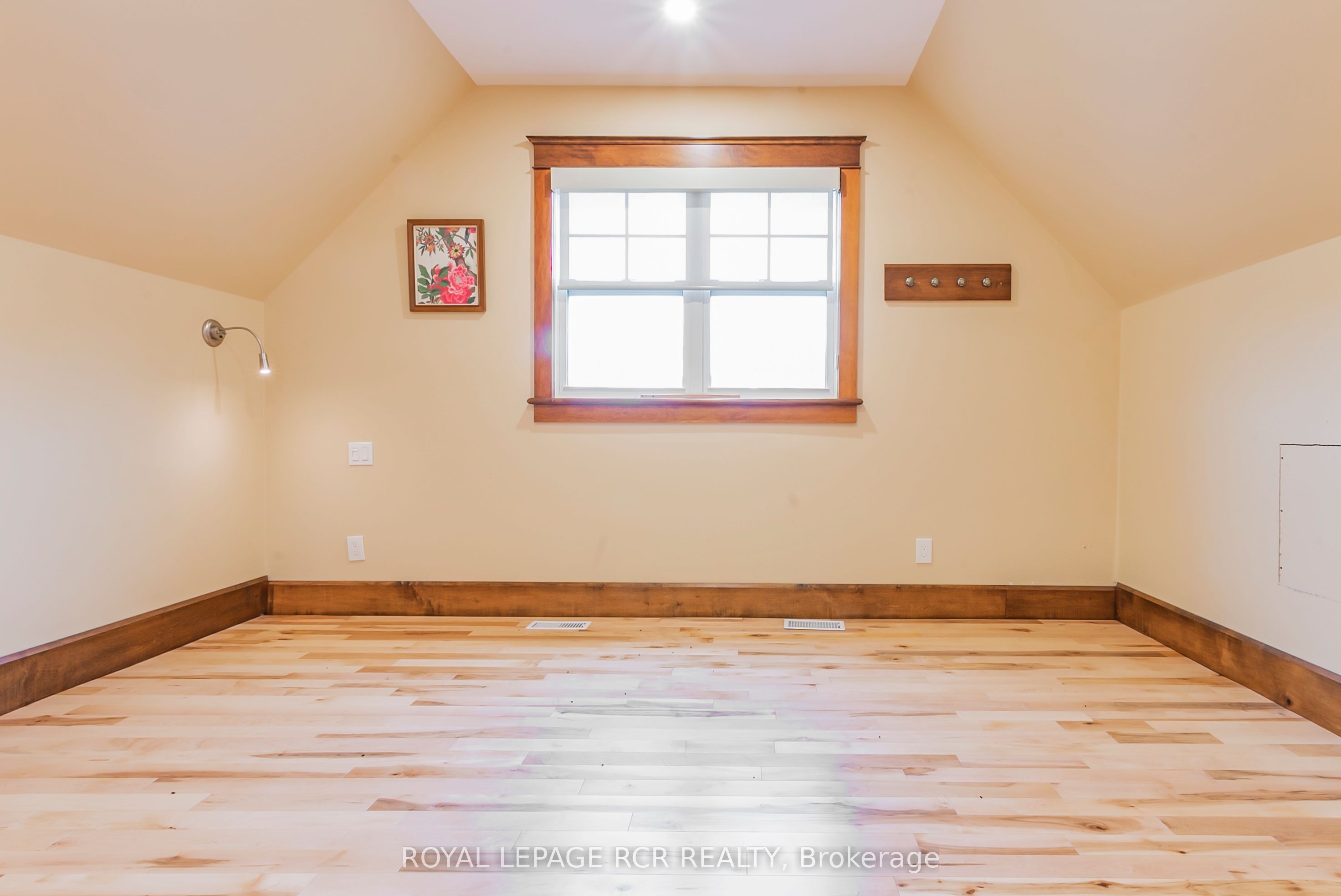 10 William Street Property Photo 26