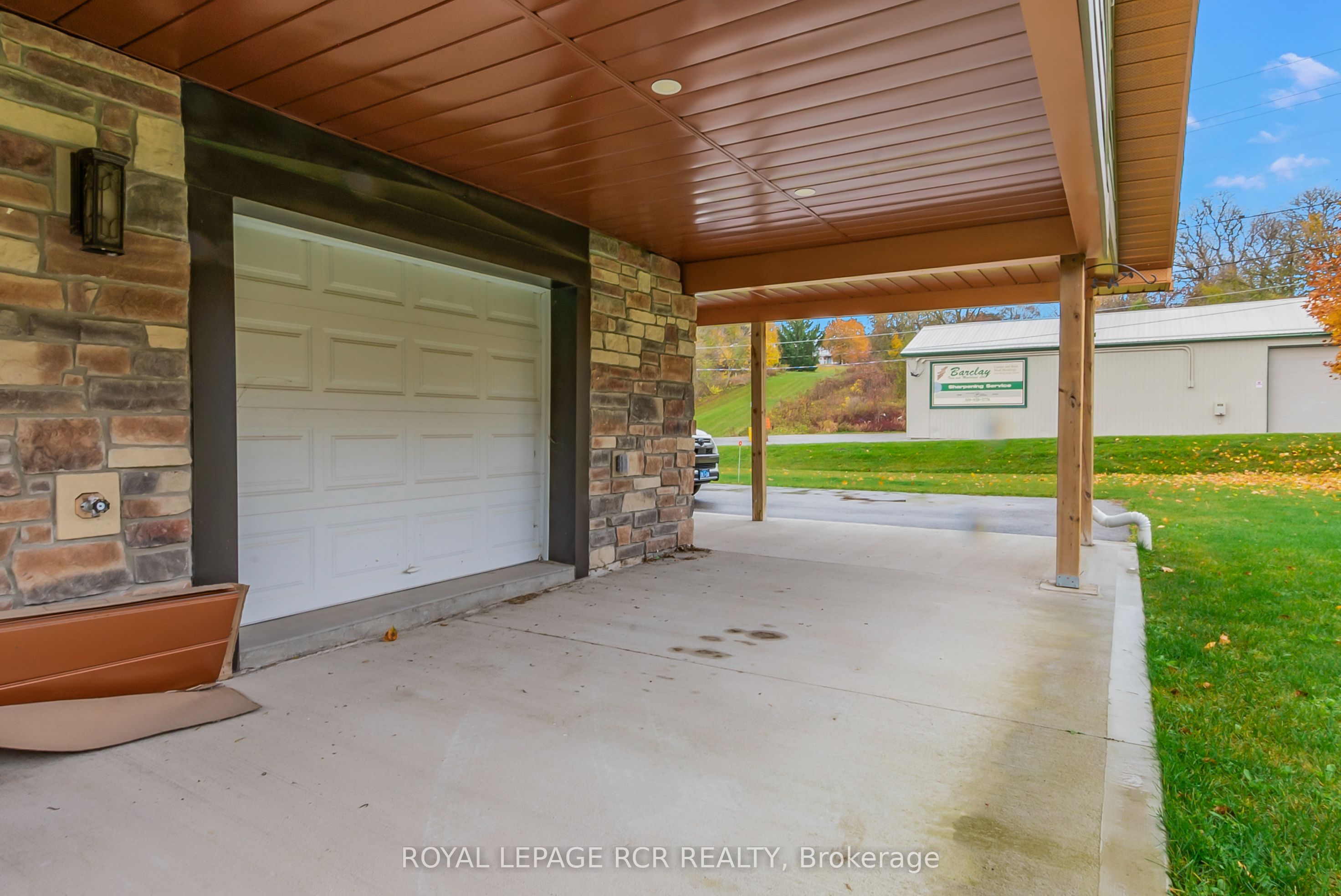 10 William Street Property Photo 28