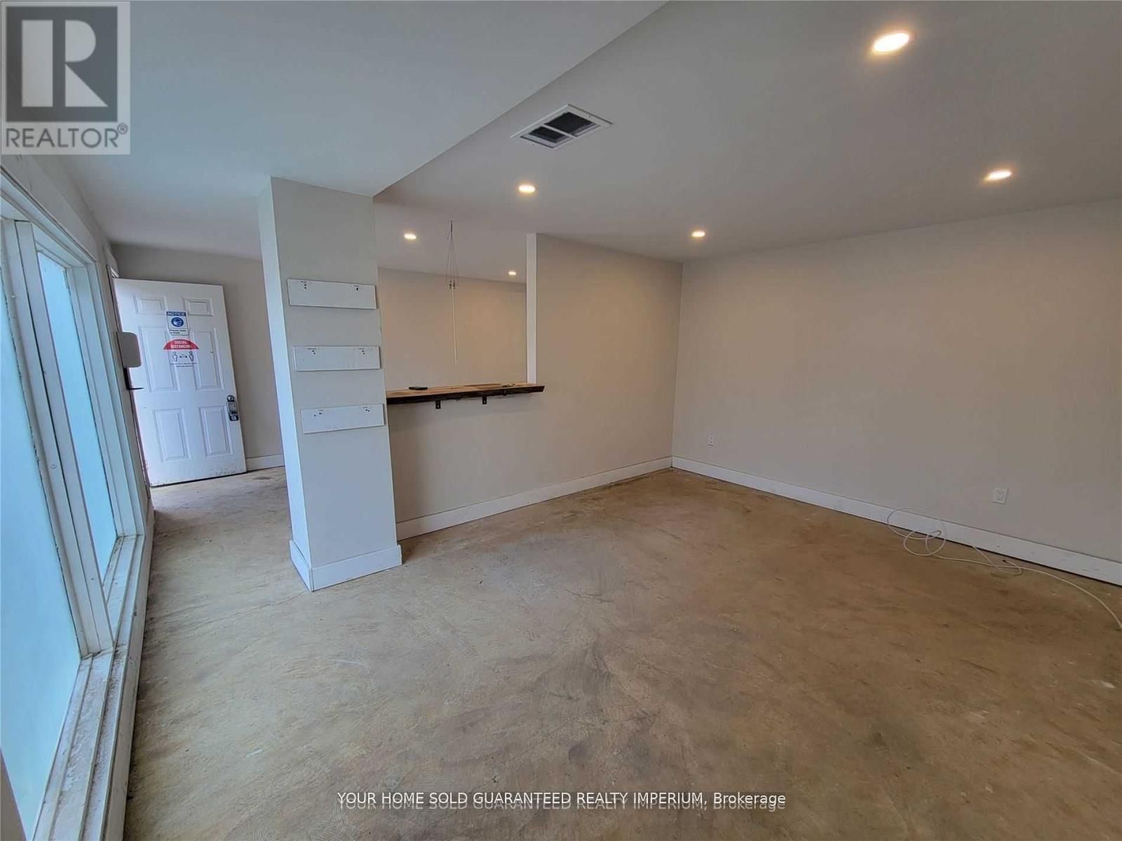 103 Queen St Property Photo 5