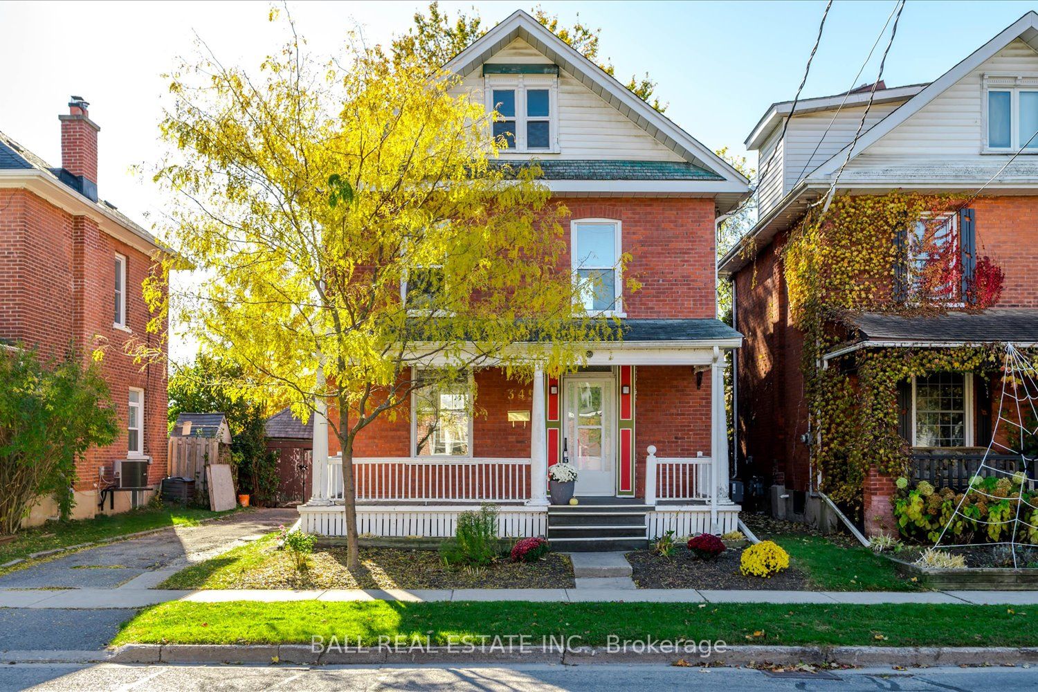 349 Mcgill St Property Photo 1