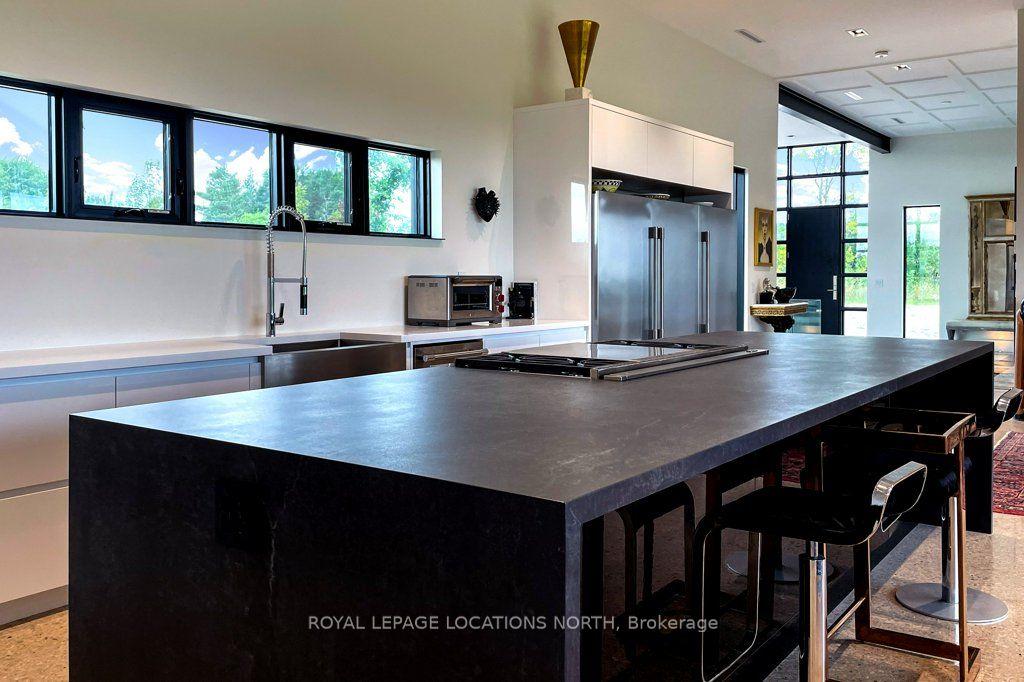 138406 112 Grey Rd Property Photo 2