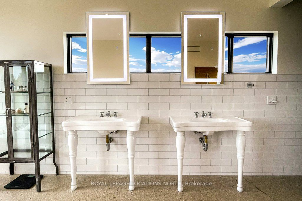 138406 112 Grey Rd Property Photo 11