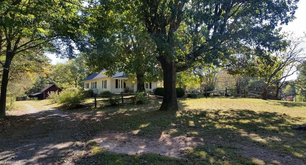 652 Johnson Ridge Road Property Photo 4