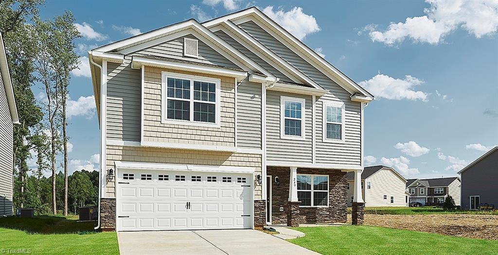 211 Roseberry Loop