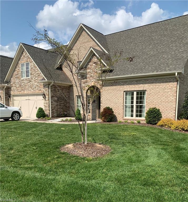 2708 Croquet Circle Property Photo 1