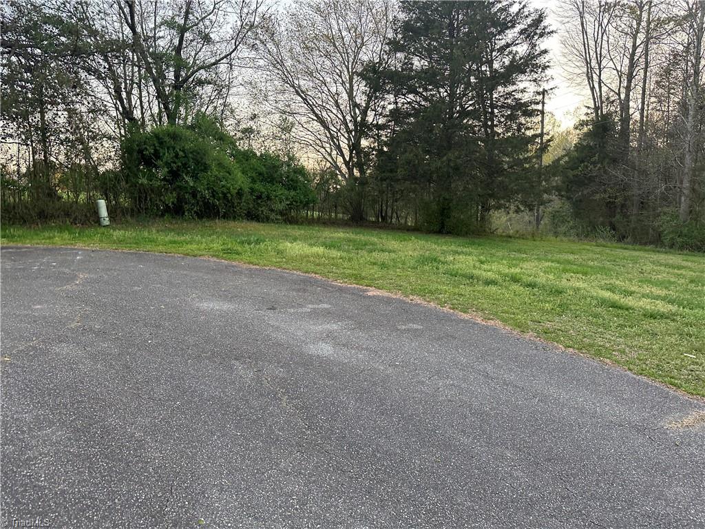 305 Leonard Meadow Road Property Photo 4