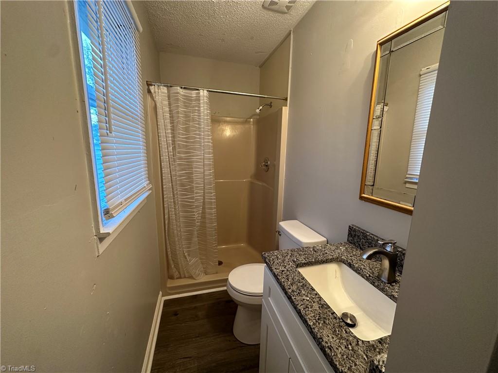 305 Leonard Meadow Road Property Photo 18