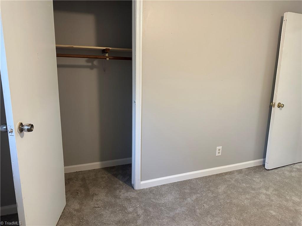 305 Leonard Meadow Road Property Photo 28