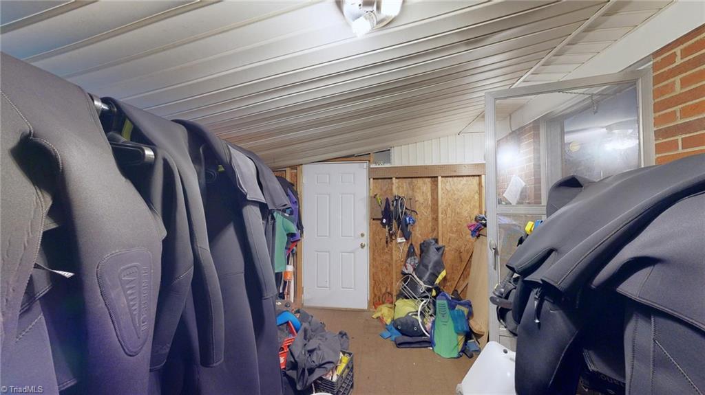 7113 Brown Summit Road Property Photo 10