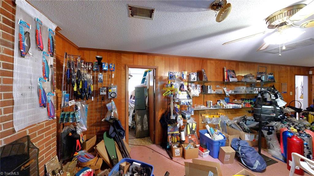 7113 Brown Summit Road Property Photo 11