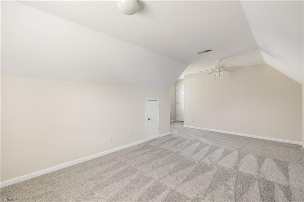 2524 Covington Loop Property Photo 25