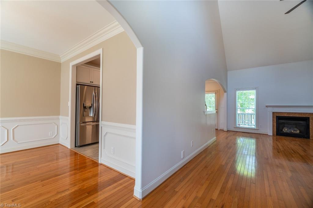4612 Baylor Street Property Photo 3