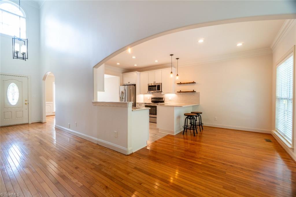 4612 Baylor Street Property Photo 11