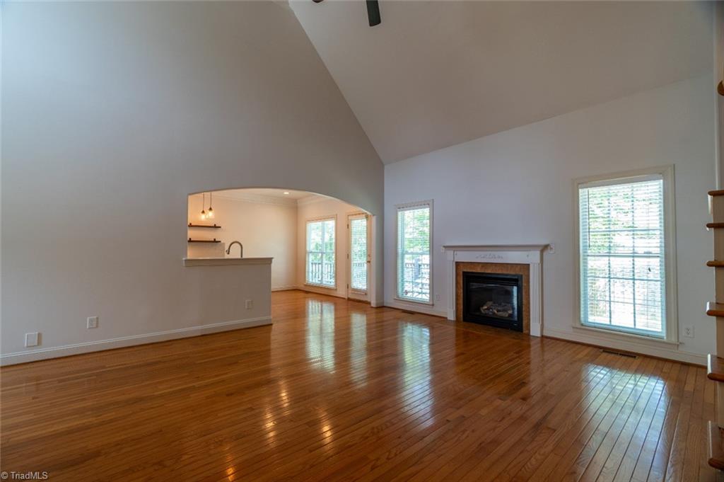 4612 Baylor Street Property Photo 16