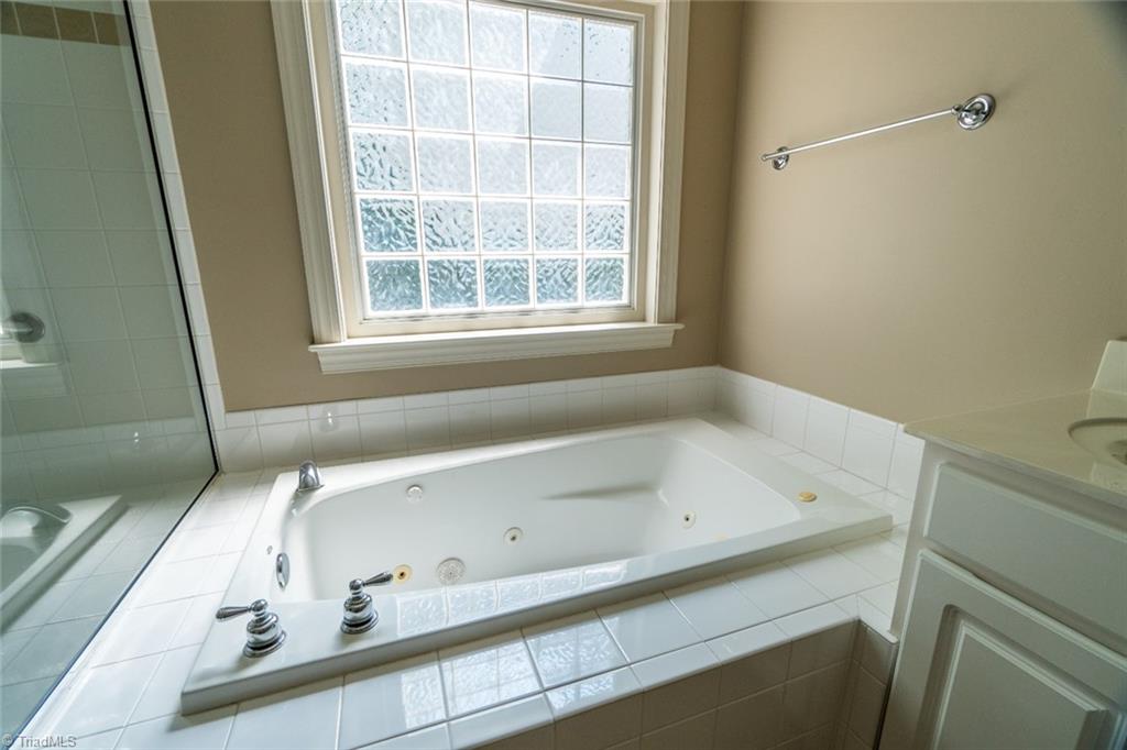 4612 Baylor Street Property Photo 25