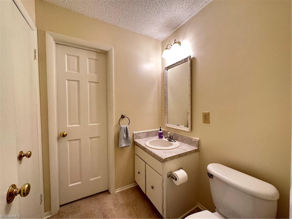4017 Rehobeth Church Road Property Photo 23