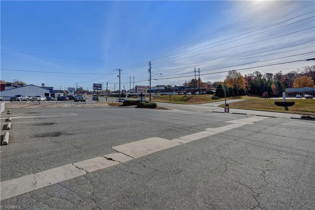 247 W Kings Highway Property Photo 2