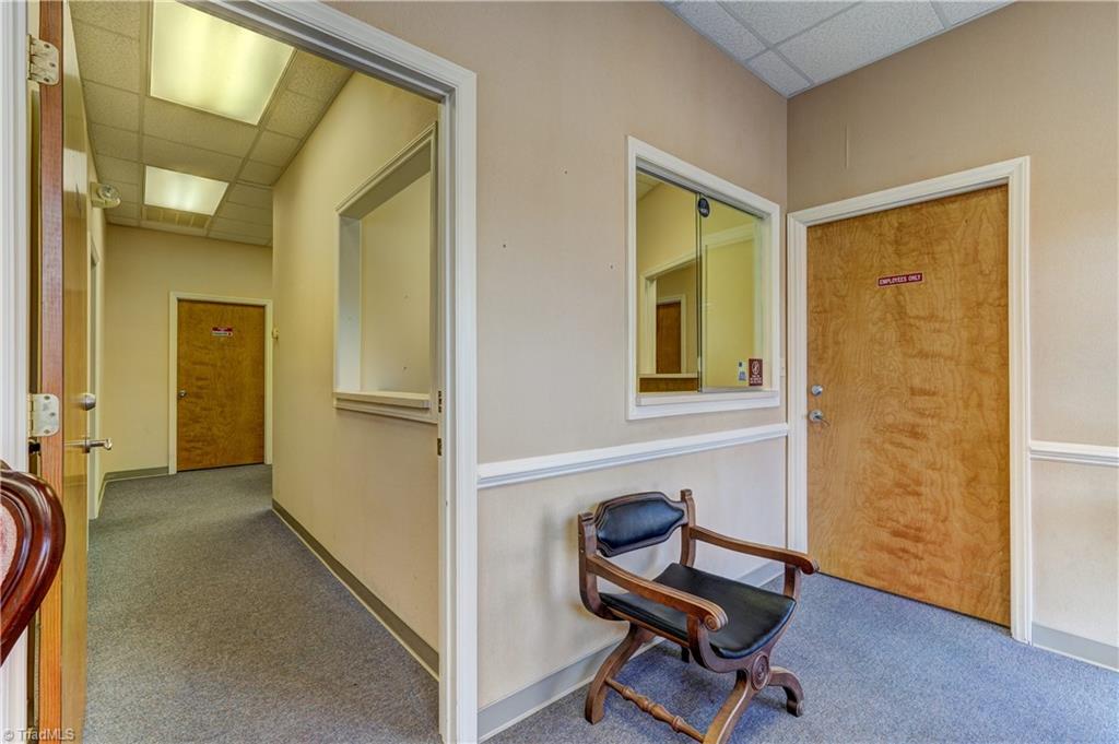 247 W Kings Highway Property Photo 36