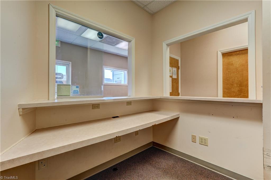 247 W Kings Highway Property Photo 37