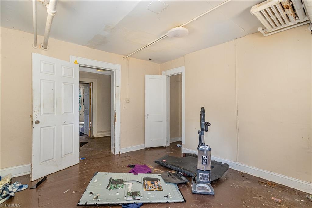1012 S Main Street Property Photo 42