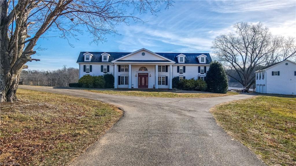 4416 Holly Springs Road Property Photo 3
