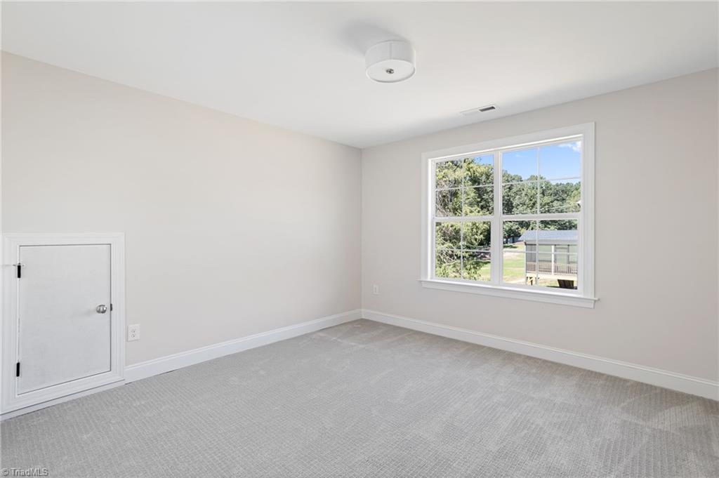 4023 Estate Drive Property Photo 24
