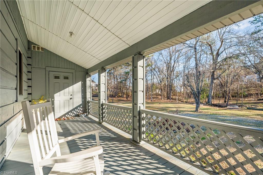 1132 Rustic Lane Property Photo 5