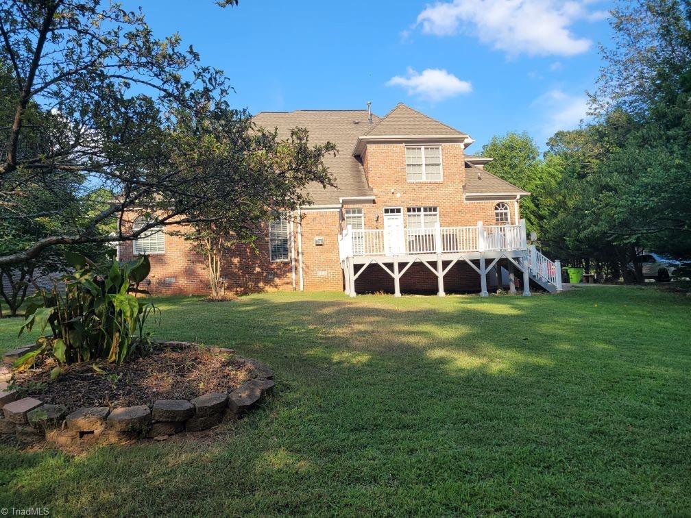 6710 Breeze Pointe Drive Property Photo 3