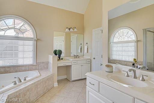 6710 Breeze Pointe Drive Property Photo 24