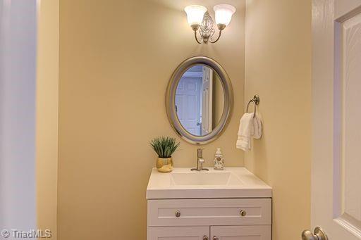 6710 Breeze Pointe Drive Property Photo 26