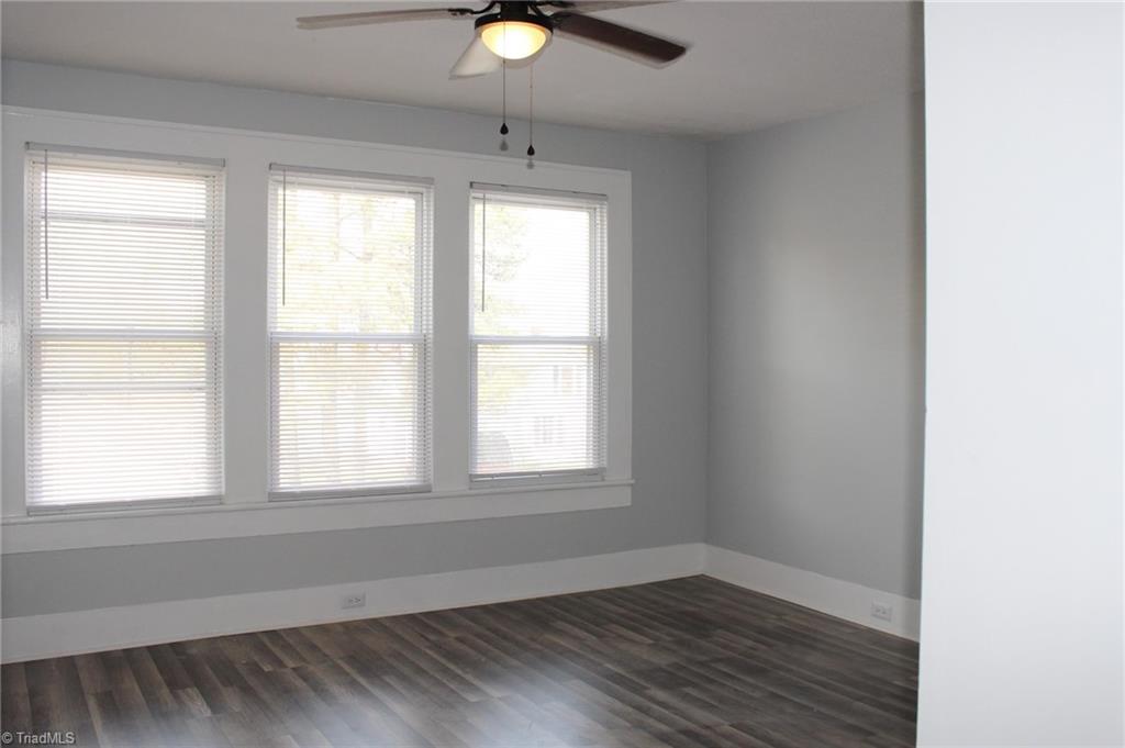 505 S Iredell Avenue Property Photo 9