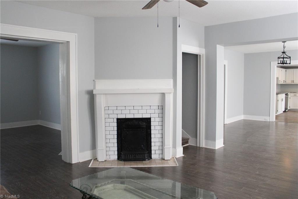 505 S Iredell Avenue Property Photo 20