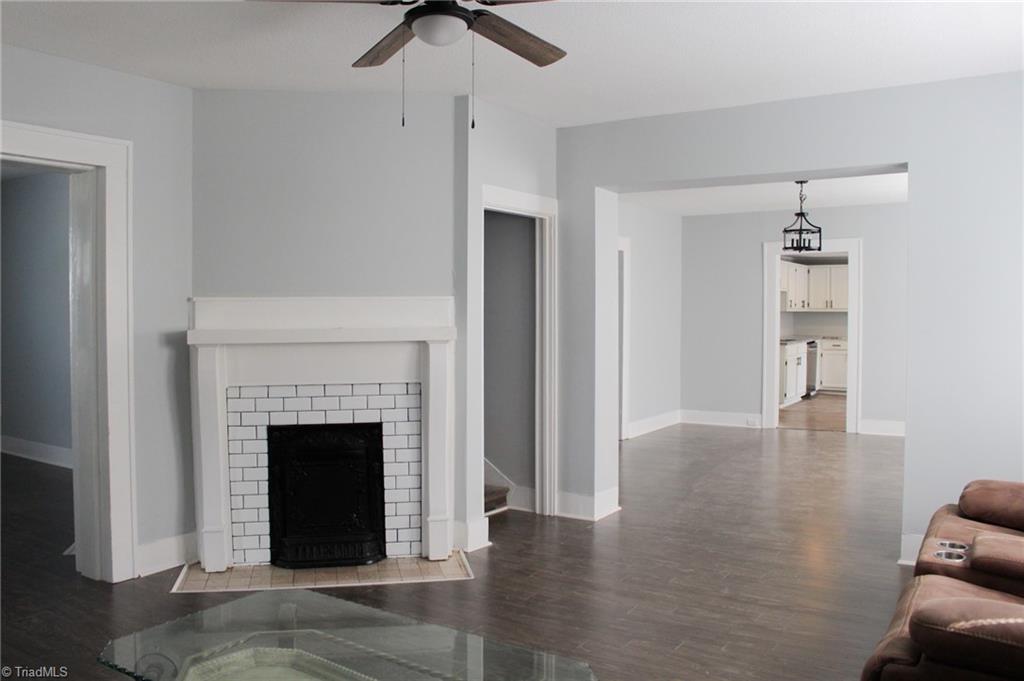 505 S Iredell Avenue Property Photo 21