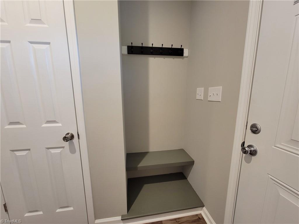 1213 Fairview Drive Property Photo 5