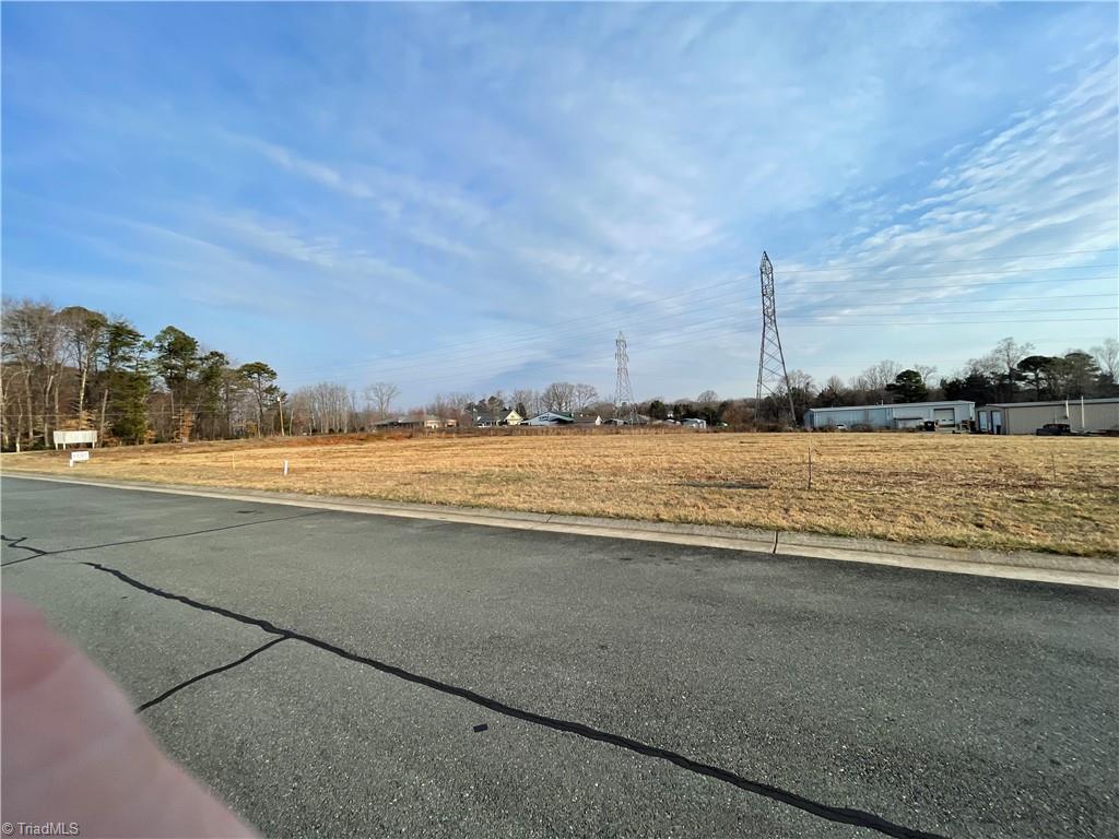 7 River Birch Court Property Photo 2