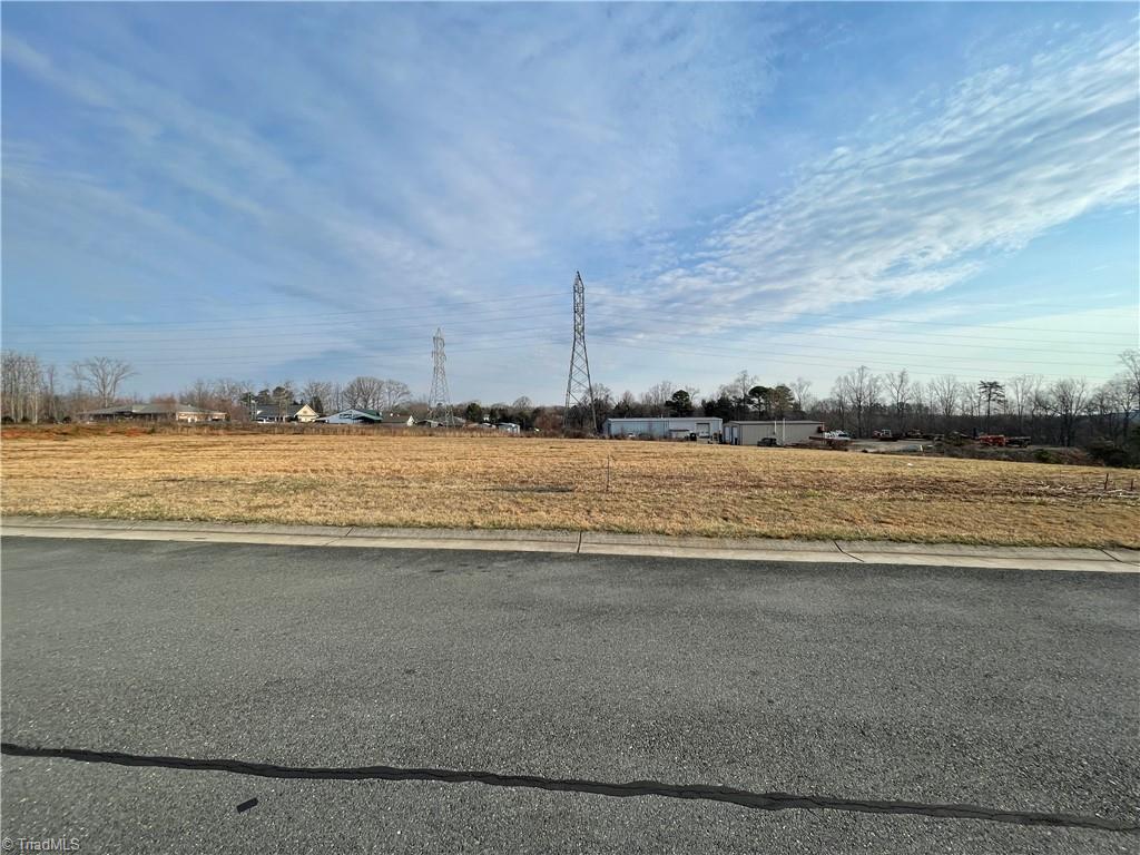 6 River Birch Court Property Photo 4