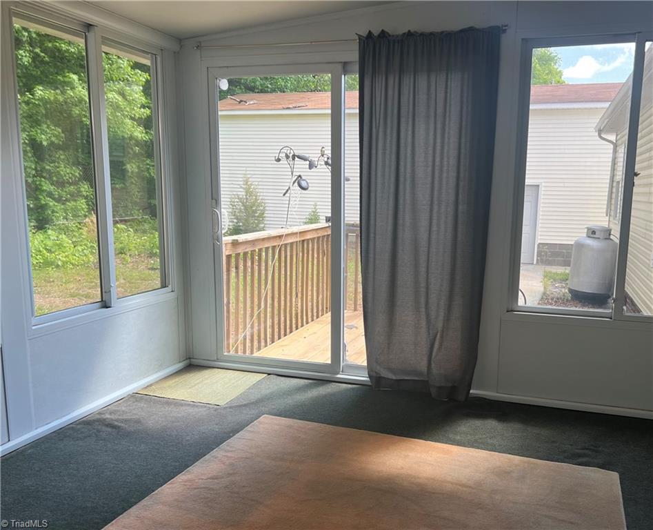 403 Oak View Lane Property Photo 37