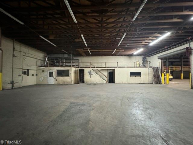 8620 Broad Street Property Photo 8