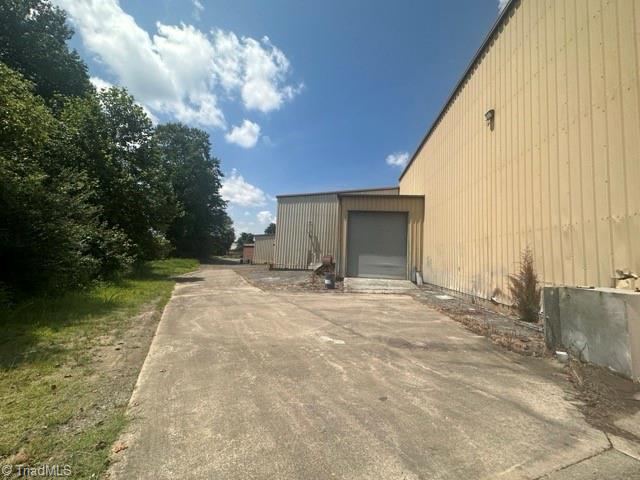 8620 Broad Street Property Photo 14