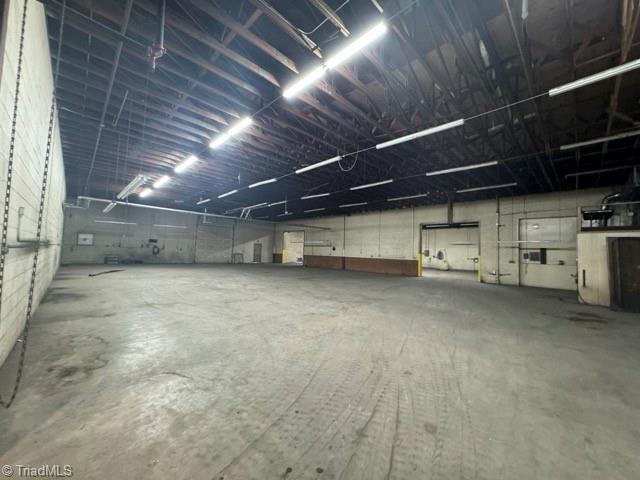 8620 Broad Street Property Photo 23