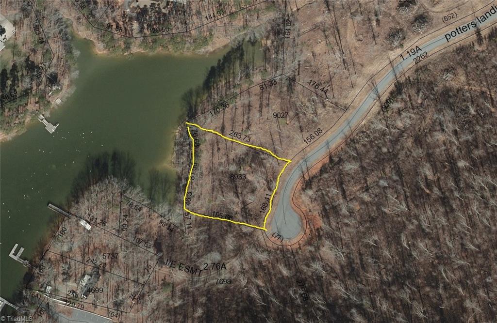 606 Potters Landing Property Photo 2