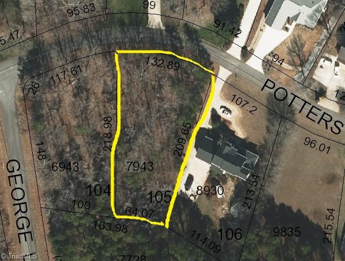 238 Potters Landing Property Photo 8