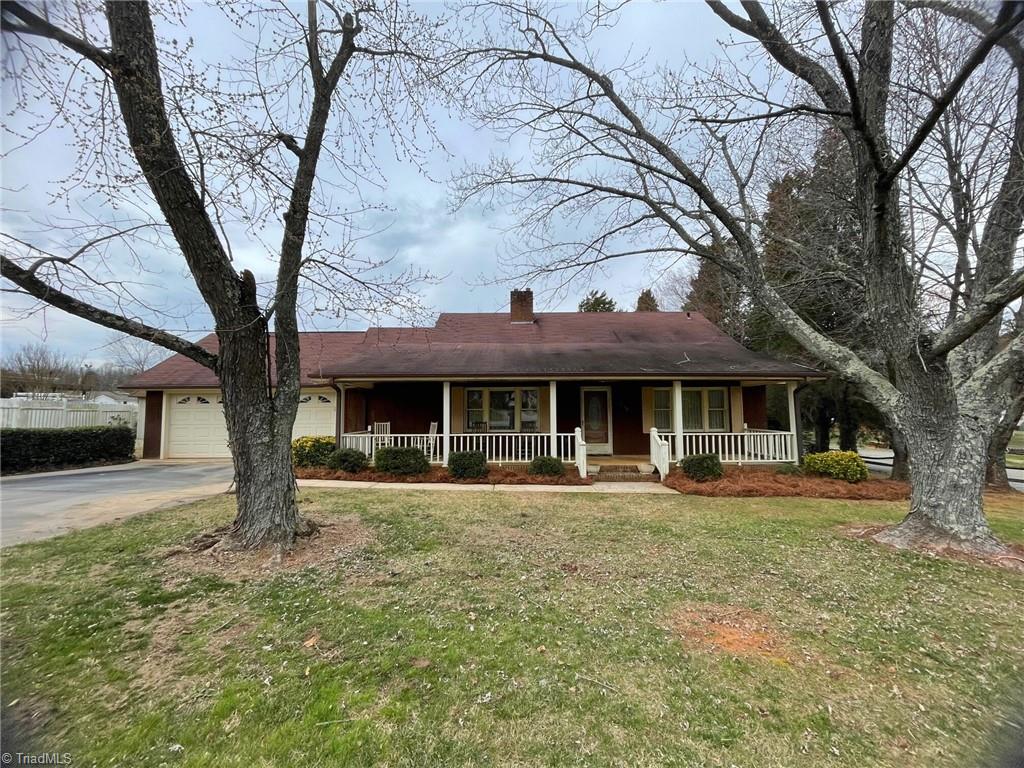 1240 Fairview Drive Property Photo 1