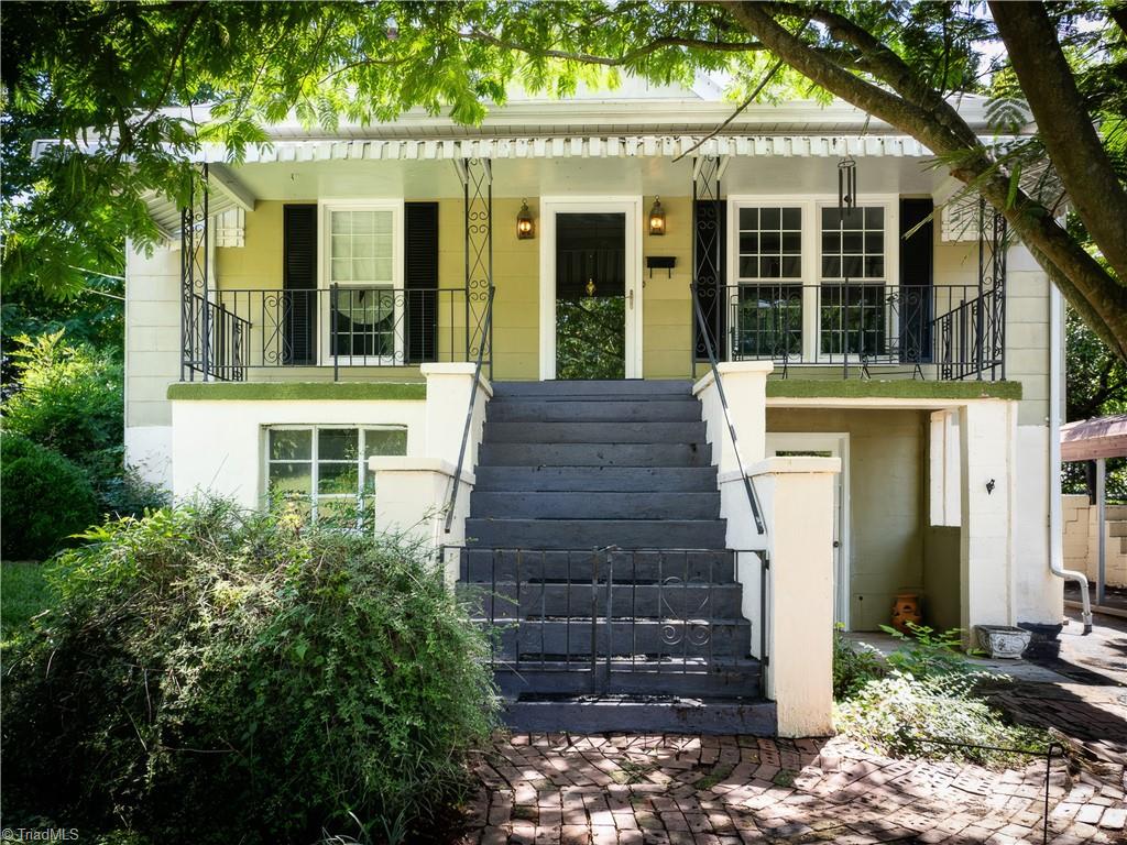 804 West Avenue Property Photo 1