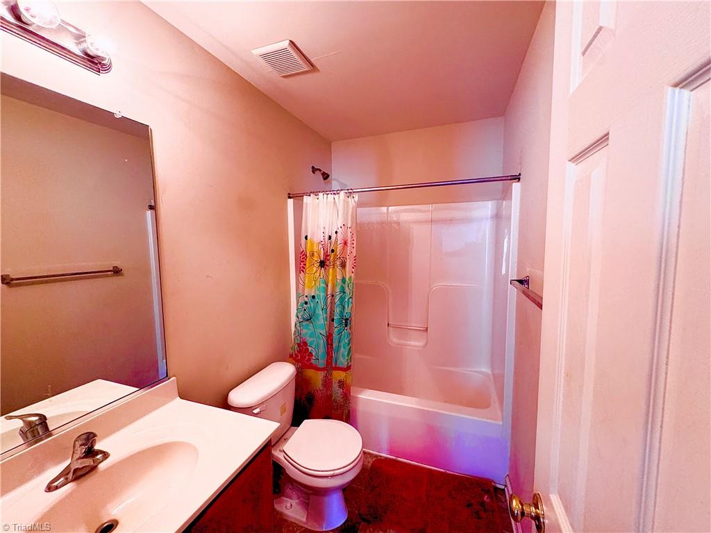 622 Bentley Lane Property Photo 6