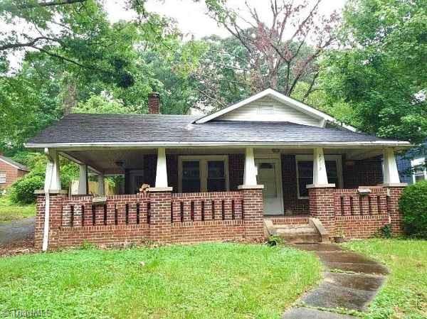 2712 Greenway Avenue Property Photo 1
